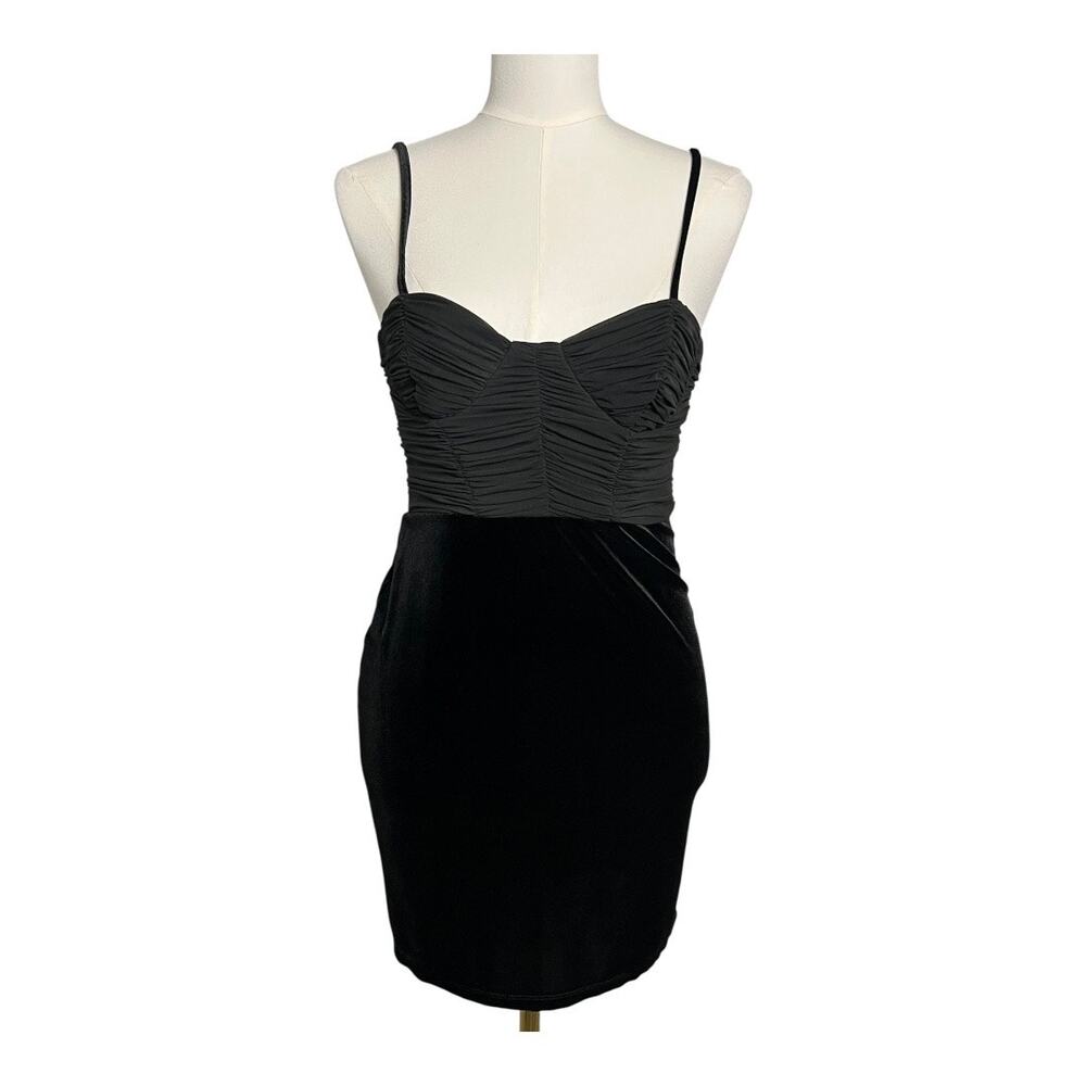 Asos Luxe Cocktail Dress Party Bandage Bodycon Date Night Out 4 Velvet Black LBD